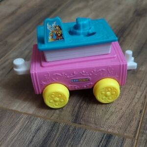 Fisher-Price Little people replacement wagon Disney princess Belle.
